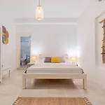Hotel Casa Daracia *